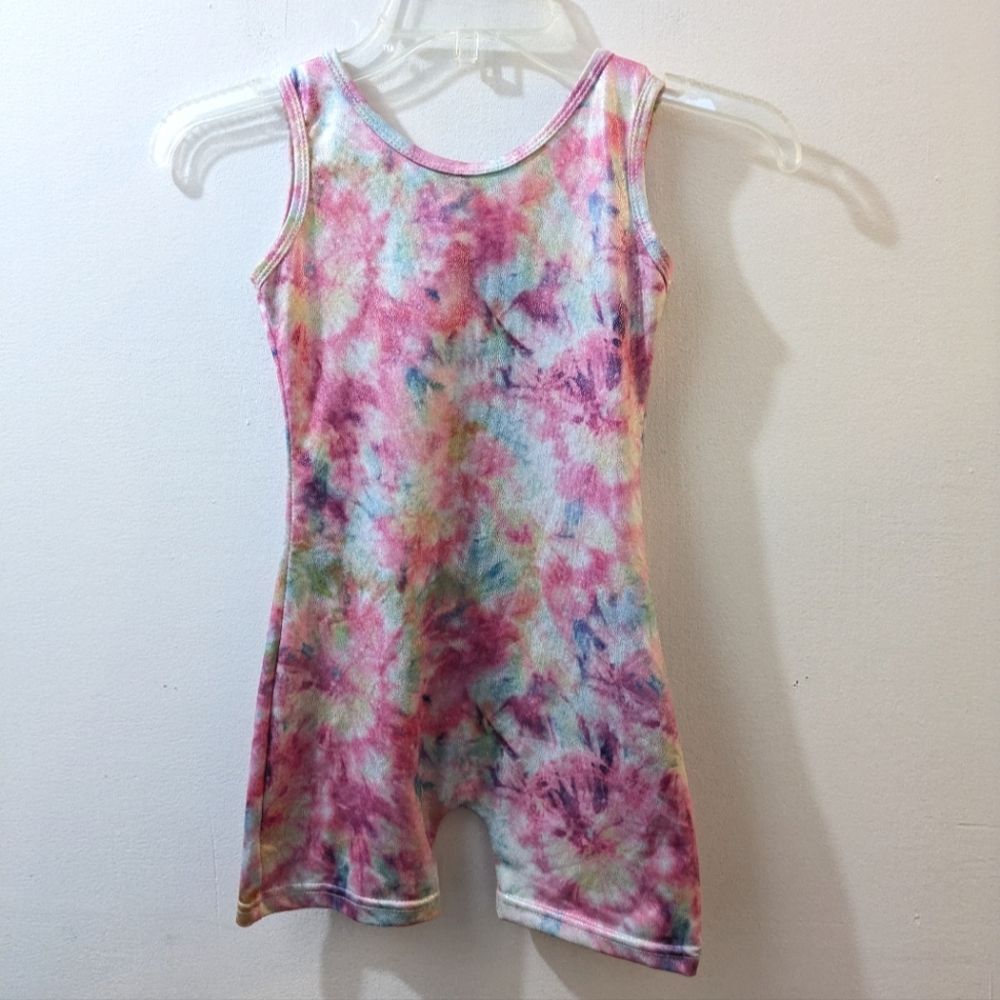Gymnastics Leotard with Shorts, Girls 6-7 (130)